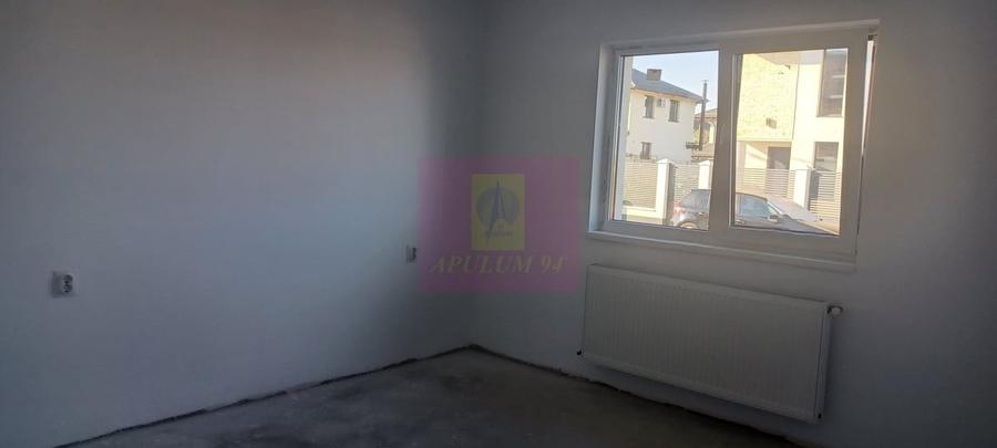 Casă cu 3 camere cu Teren 400 Mp în Central