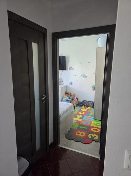 Apartament cu 3 camere nedecomandat în Exterior Vest