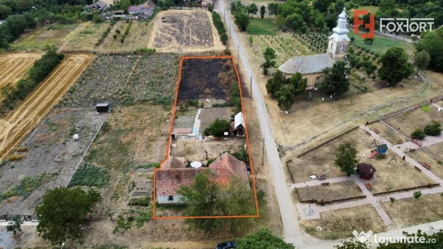 Casă cu 4 camere cu Teren 2208 Mp în Folea