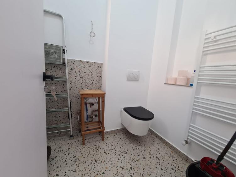 Apartament cu 3 camere decomandat, mobilat în Gară