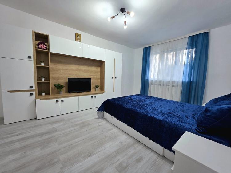 Garsonieră decomandată în Sud