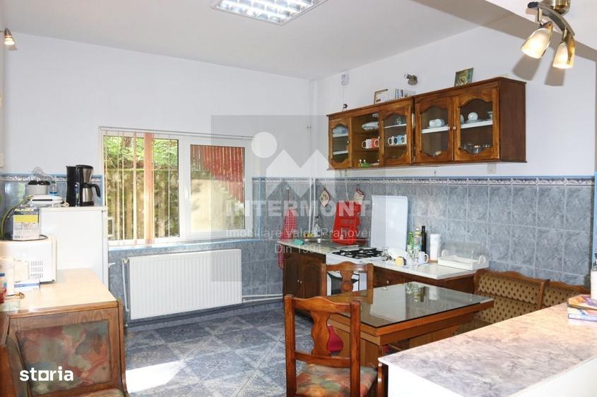 Casă cu 4 camere în Cumpătu