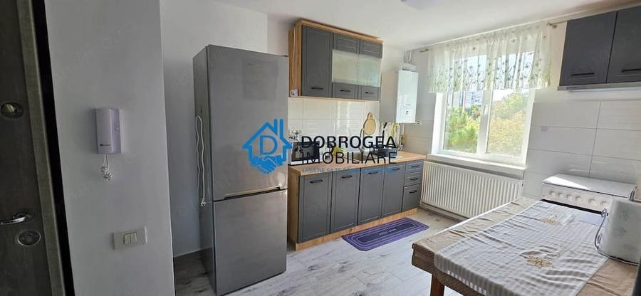 Apartament cu 2 camere semidecomandat în Păcii