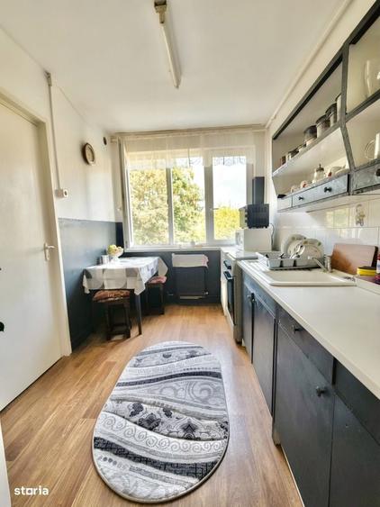 Apartament cu 3 camere decomandat în Tudor