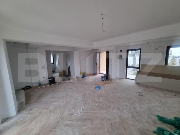 Casă individuală cu 5 camere decomandat cu Teren 500 Mp în Exterior Nord