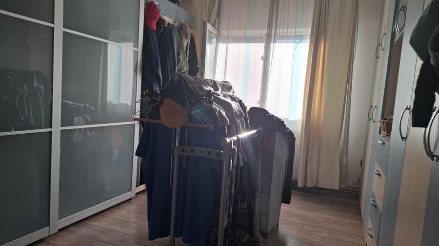 Apartament cu 3 camere decomandat în Bârzești