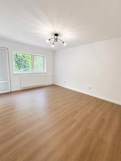 Apartament cu 2 camere decomandat în P-ța Alba Iulia