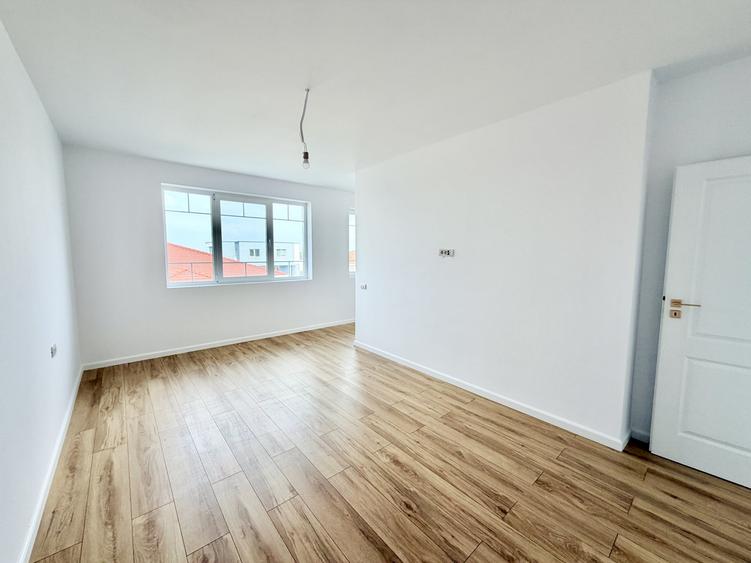 Duplex cu 4 camere cu Teren 269 Mp în Remetea Mare