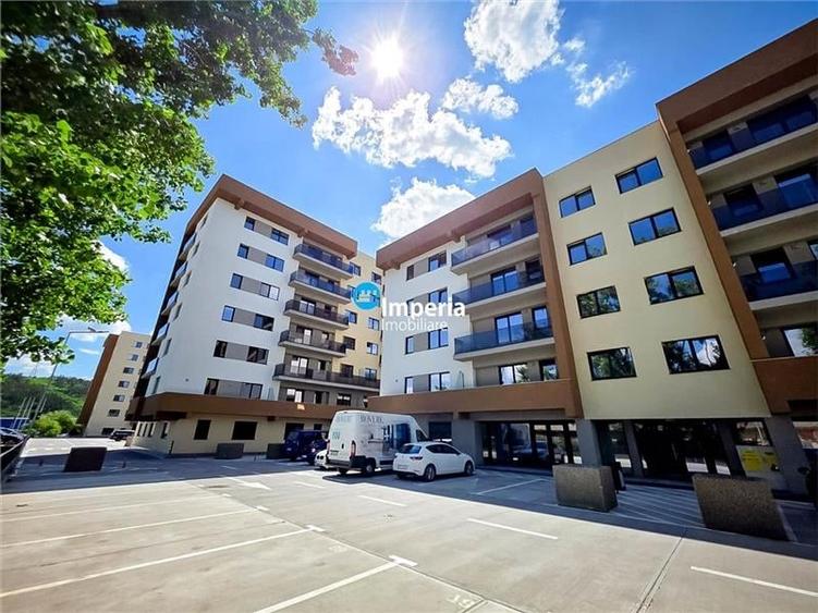 Apartament cu 3 camere decomandat în Frumoasa