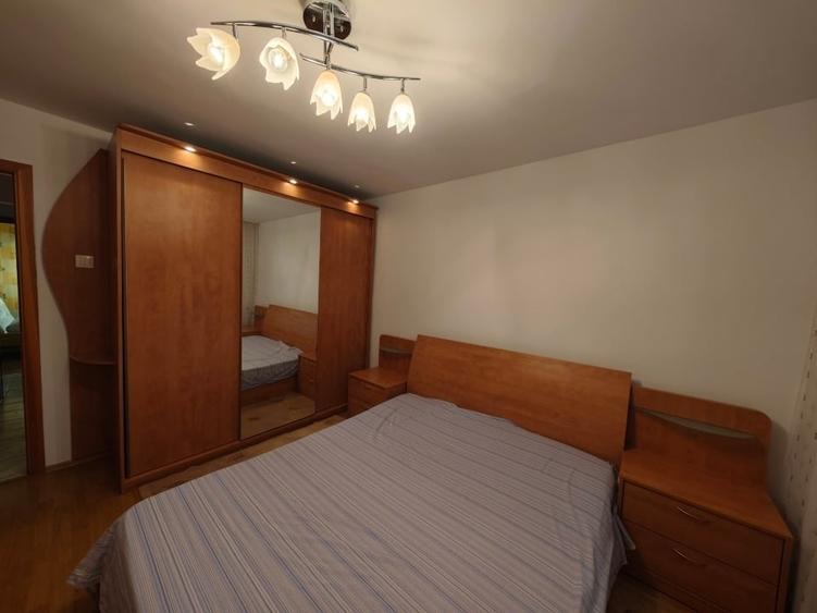 Apartament cu 3 camere decomandat, mobilat în Lujerului
