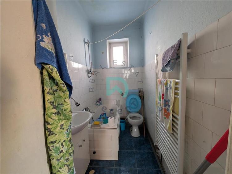 Casă individuală cu 4 camere cu Teren 262 Mp în Tractorul