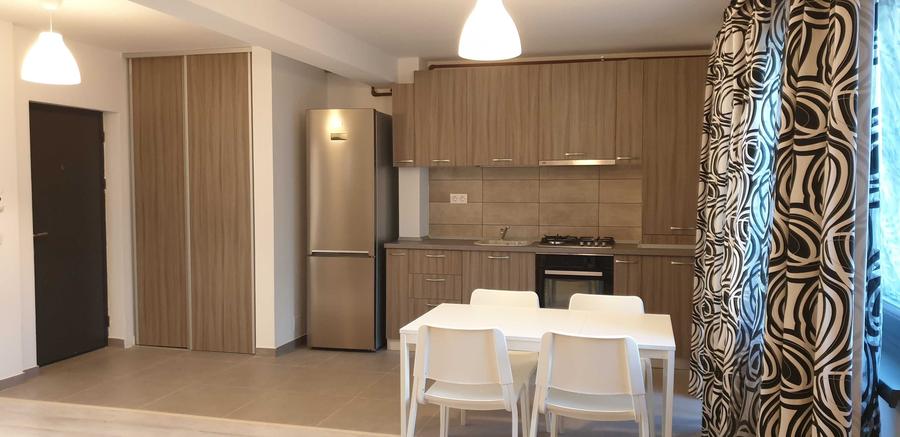 Apartament cu 2 camere semidecomandat în Central