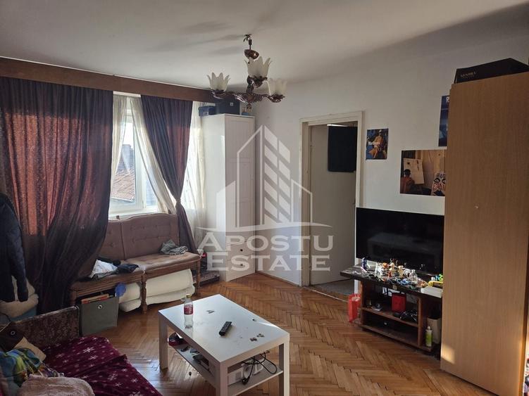 Apartament cu 2 camere nedecomandat în Iosefin