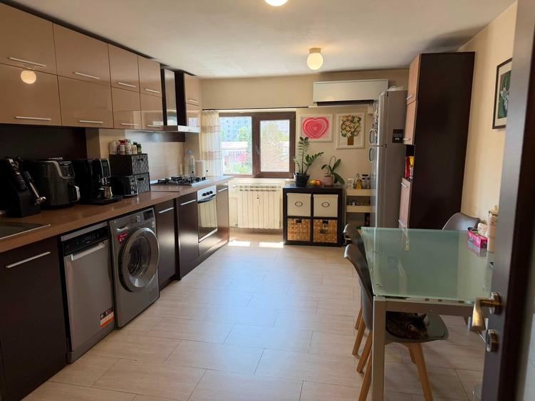 Apartament 4 camere - 6