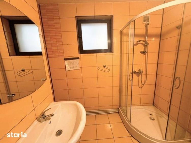 Spațiu comercial, de 62 mp, în Central