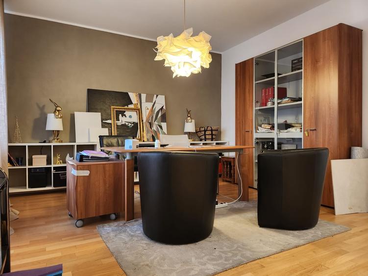 Apartament cu 3 camere decomandat, mobilat în Dacia