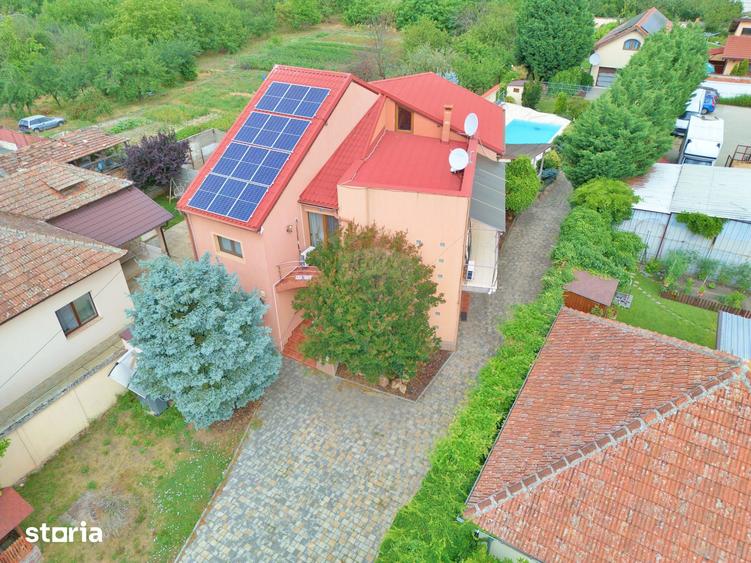 Casă cu 5 camere cu Teren 781 Mp în Gai