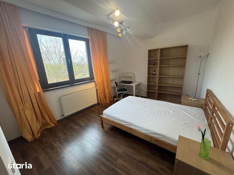 Apartament cu 3 camere, balcon ?i lift - 11