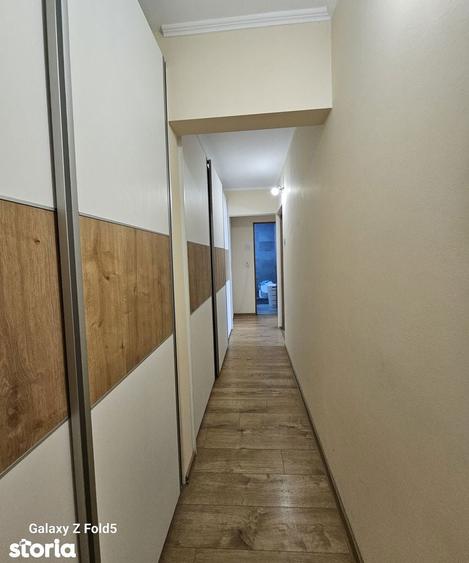 Apartament cu 3 camere decomandat în Rogerius