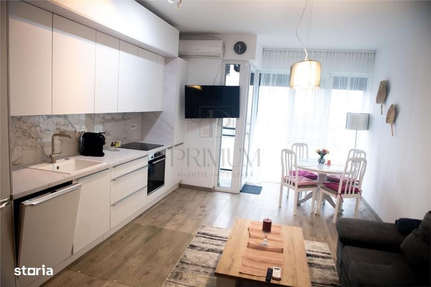 Apartament cu 3 camere decomandat, mobilat în Soarelui