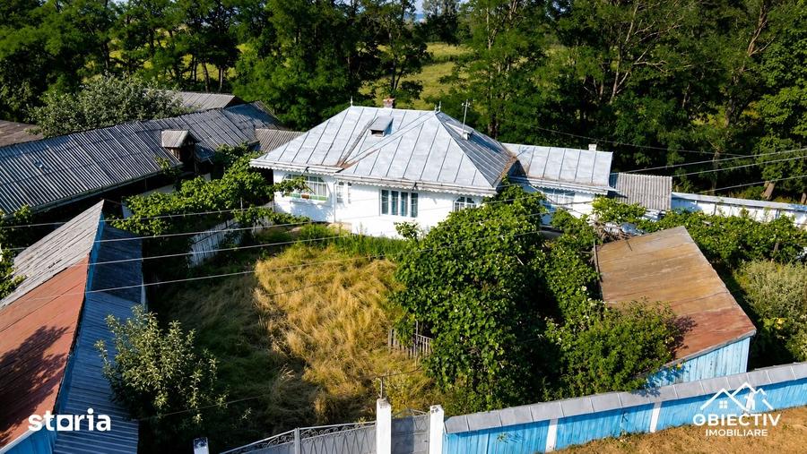 Casă cu 3 camere cu Teren 997 Mp în Central