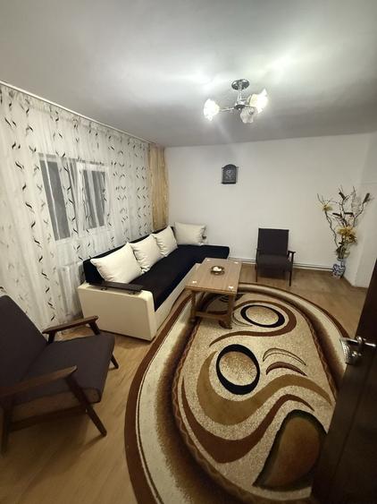 Casă cu 2 camere cu Teren 200 Mp în Titan
