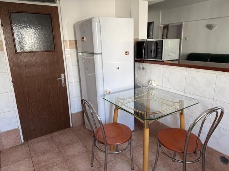 Apartament cu 2 camere semidecomandat, mobilat în Aviației
