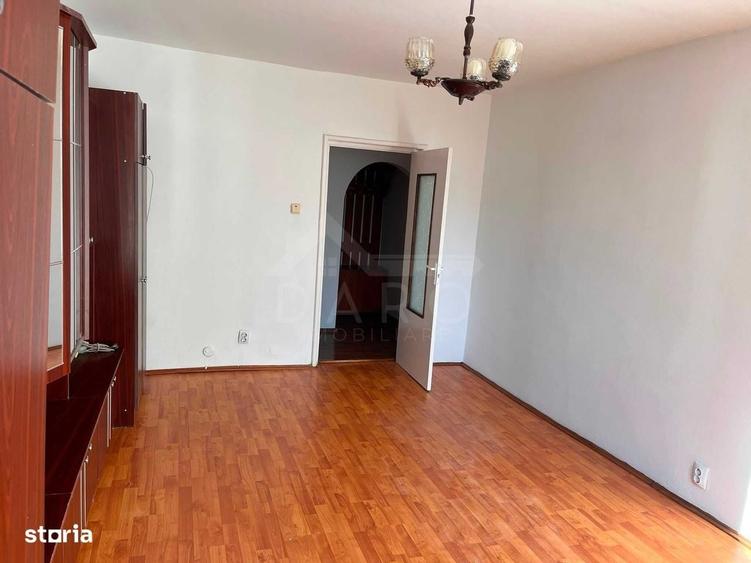 Apartament cu 3 camere în Criș