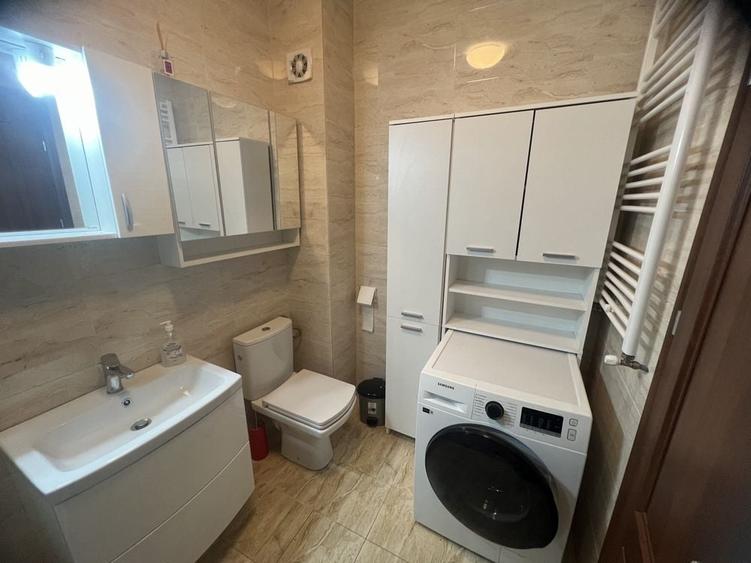 Apartament cu 2 camere decomandat în Decebal