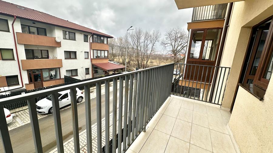 Garsonieră decomandată, mobilată în Sânpetru