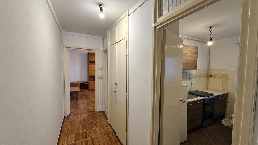 Garsonieră decomandată în Complex Studențesc