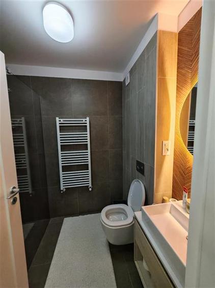 Apartament cu 3 camere decomandat, mobilat în Astra