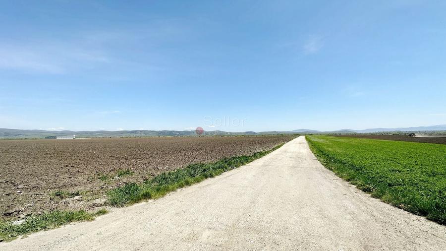 Teren Construcții intravilan de 60000 mp, în Feldioara