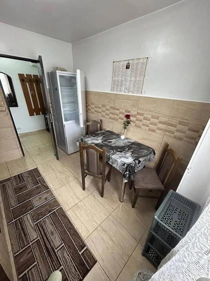 De inchiriat apartament cu 2 camere, spatios, cu balcon. 1200lei luna - 1