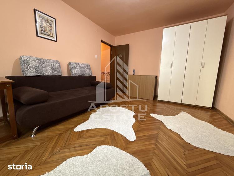 Apartament cu 2 camere nedecomandat în Soarelui