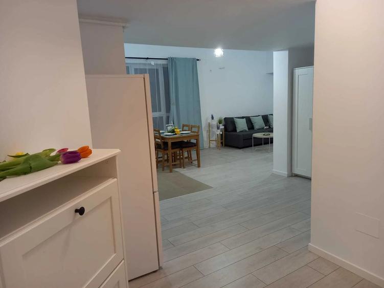 Apartament cu 2 camere semidecomandat, mobilat în Lujerului
