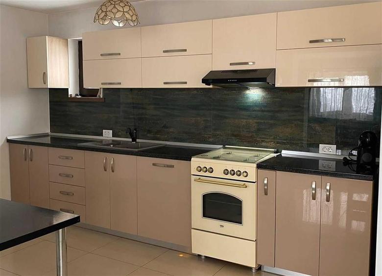 Casă individuală cu 5 camere cu Teren 1000 Mp în Sfântu Ilie