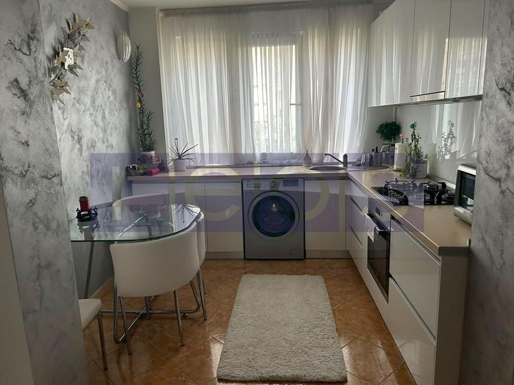 Apartament cu 3 camere decomandat, mobilat în Dristor