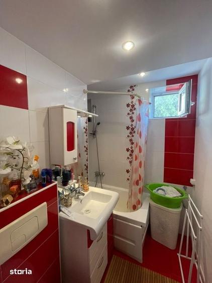 Apartament cu 3 camere decomandat în Săsar