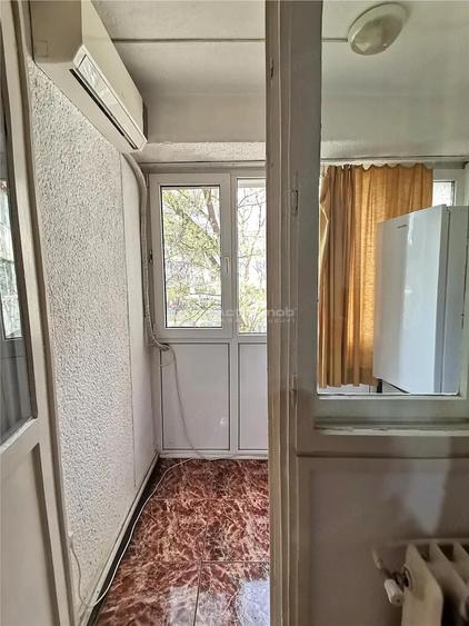 Garsonieră semidecomandată, mobilată în Turda