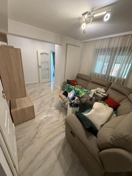 Casă cu 4 camere în Dudu