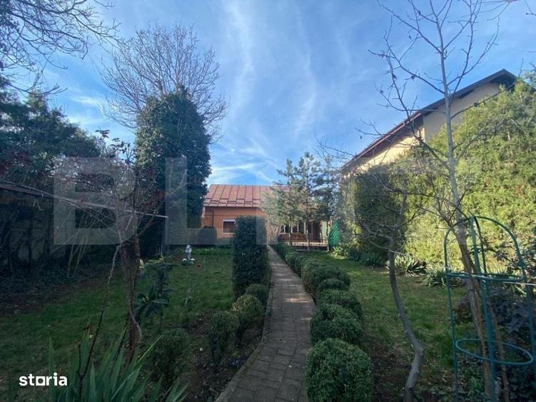 Casă cu 4 camere cu Teren 1100 Mp în Central