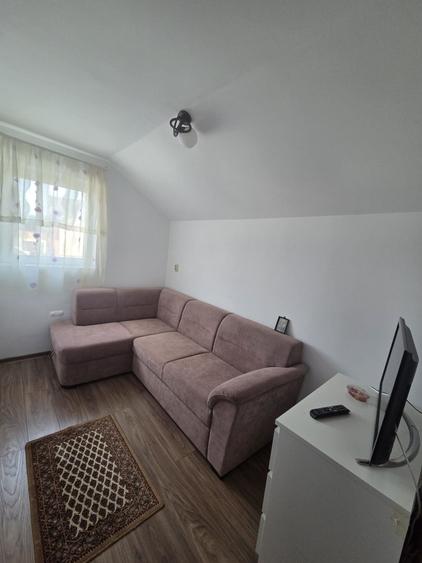 Casă cu 4 camere în Mihai Viteazu