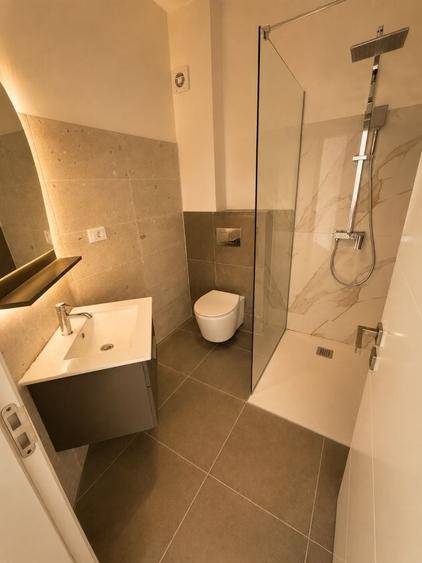 Apartament cu 3 camere decomandat în Parc Zăvoi