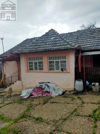 Casă cu 3 camere cu Teren 2672 Mp în Ineu