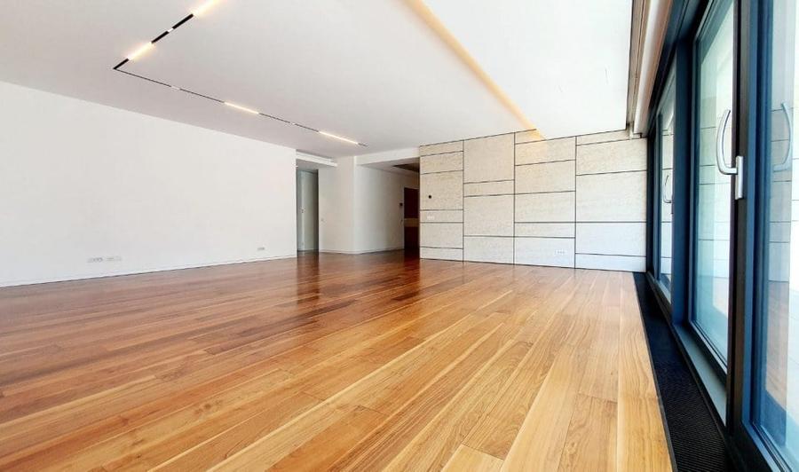 Apartament cu 5 camere în Kiseleff