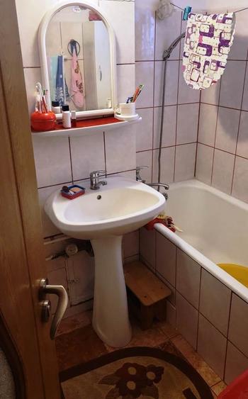 Apartament cu 2 camere decomandat, mobilat în Micro 14