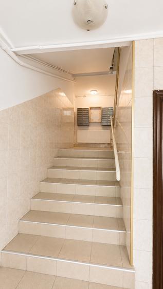 Apartament cu 4 camere decomandat în Iancului