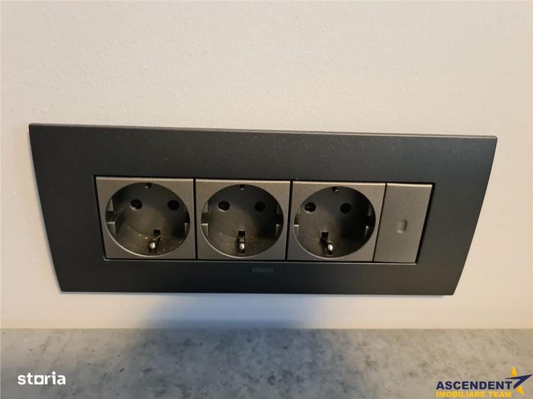 Apartament cu 4 camere, mobilat în Triaj