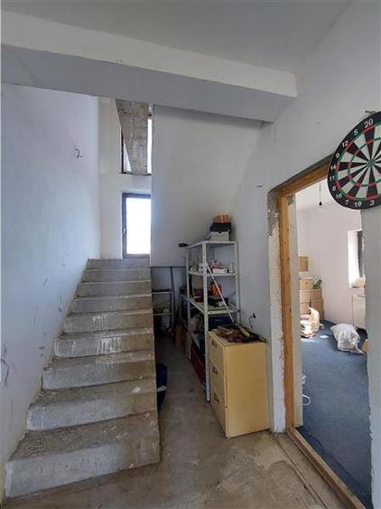 Casă individuală cu 6 camere cu Garaj în Sânpaul